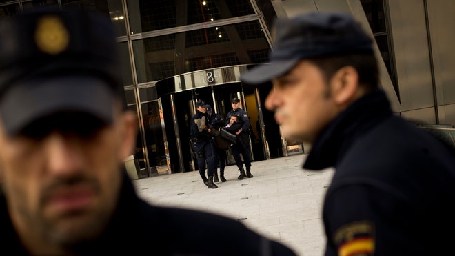 spain policie.jpg